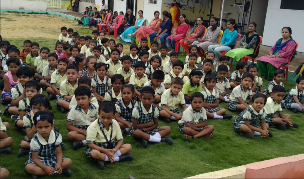 Rainbow International School pri primary student